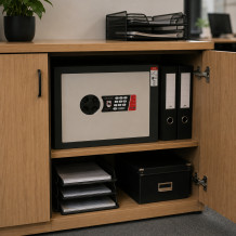 Fekete-fehér biztonsági széf elektronikus zárral, 380x300x330 mm